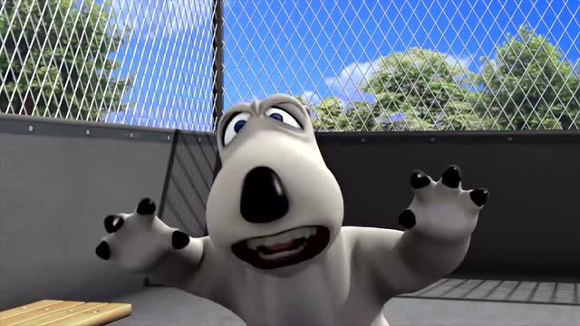 倒霉熊 :贝肯打篮球,可它的篮球技术实在是不敢恭维