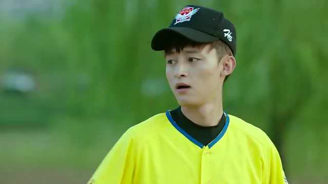 江狄嘲笑他遭无视,邬童:谢谢你让我知道离开中加是正确选择!