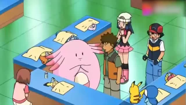 精灵宝可梦:为了帮助这只皮丘,小刚的粉红蛋进化了!