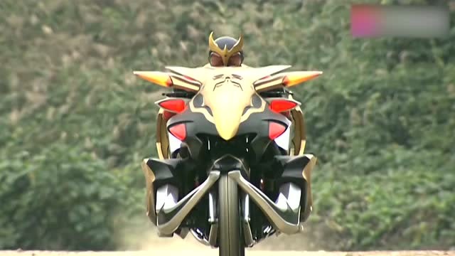 假面骑士空我:空我进化为全能升华形态,机车也发生了微妙的变化