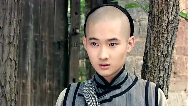 青岛往事,天佑到底想到什么办法竟让一群人等着他招工有好戏了