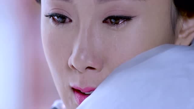 天涯女人心:念珍一心想去码头,结果被开泰带到这里,尴尬了!