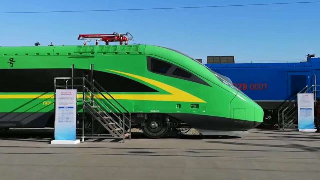 "绿巨人"复兴号高铁来了!全列wi-fi,将替代z字头?