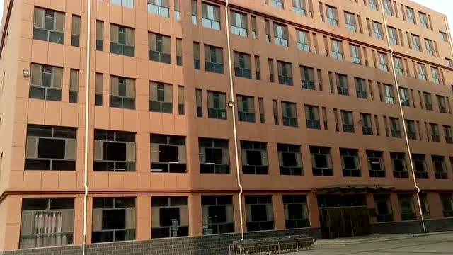 新乐中山中学(高清版)