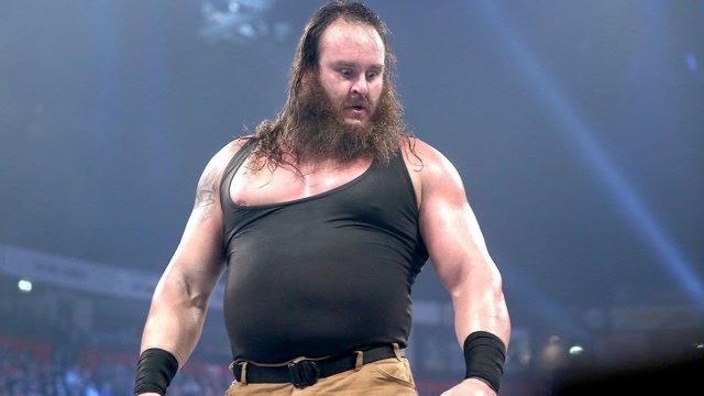 wwe最猛野兽黑羊重350斤,徒手可推翻卡车,堪称世界第一大力士!