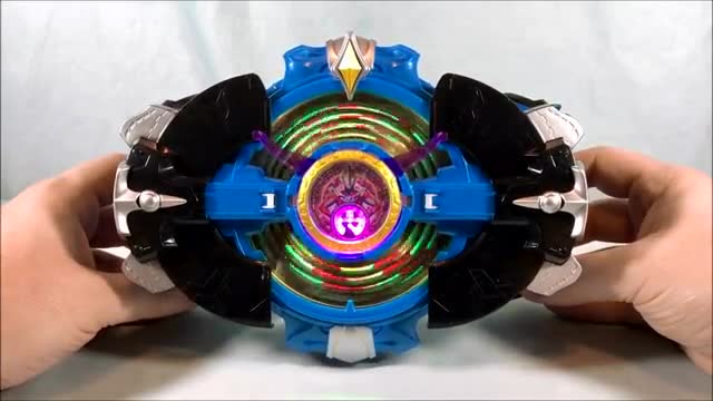 罗布奥特曼限定版欧布水晶实物效果展示!