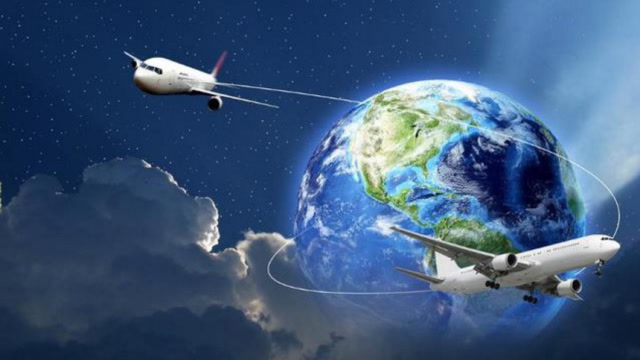 假如飞机飞到高空不动,12小时地球自转就能让它到达地球另一面?