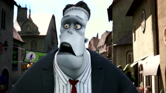 精灵旅社:科学怪人说自己都几世纪没吓过人了,都忘记了怎么吓唬