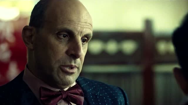 追龙:公仔强和大灰熊楼底下大战,现在都这么嚣张的吗