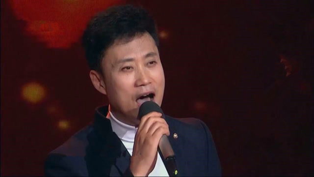 耿为华和粉丝合唱《疼爱妈妈》,高亢嘹亮,醉人心扉