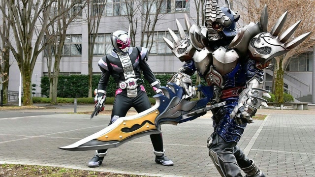 假面骑士:异类剑推翻老设定被吐槽,但这或是剑崎和始最好的结局