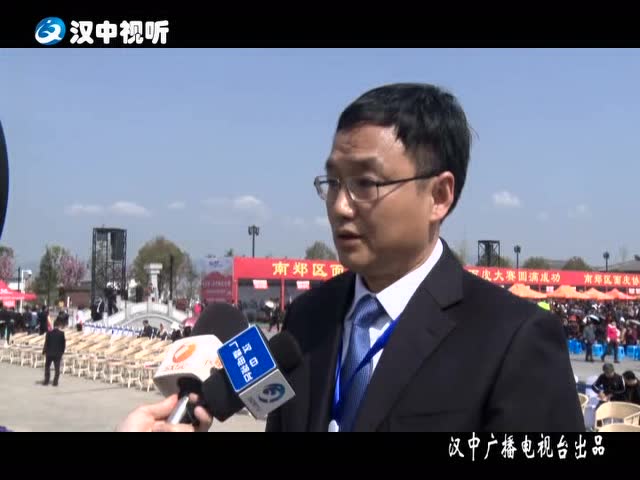 汉中面皮大赛精彩纷呈 40家面皮店一争高下