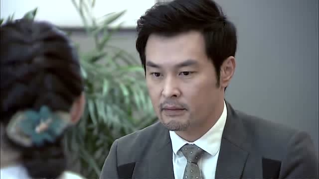 俞睿坐下来跟苏勤谈论,不能视而不见,毕竟是亲骨肉