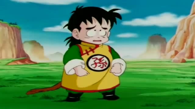 比克要训练悟饭,悟饭一直哭哭啼啼的,一点没个样子