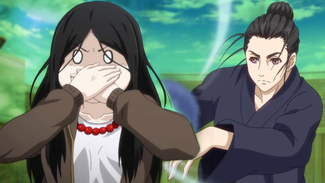 一人之下:王也宝儿姐粉红向,真是个会玩儿的小姑娘啊,一脸宠溺