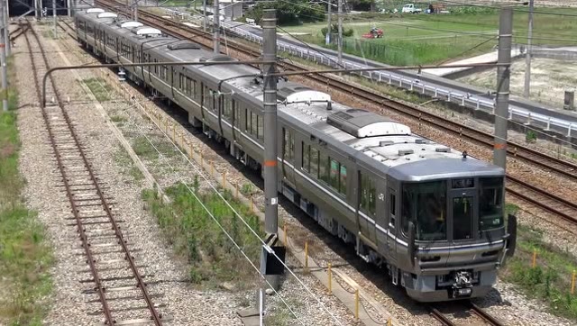 日本电车 jr西日本223系 网干综合车辆所内试运行