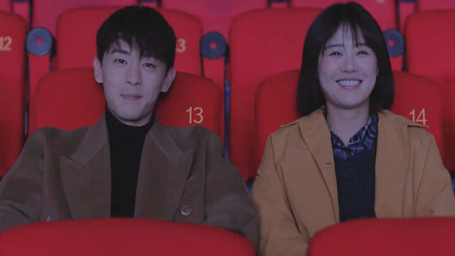 你是最棒的:邓伦马思纯电影院约会,邓伦偷看马思纯太甜蜜