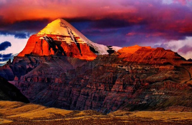 我国最"神秘"圣山,高度与珠峰相差甚远,至今无一人能登顶!