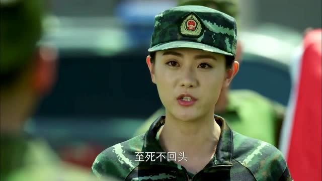 利刃出击:猎豹突击队今天俩人入党仪式,牟星说入党词