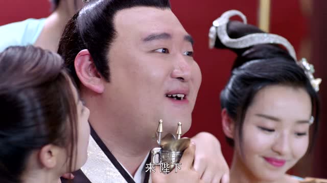 宇文赟登基后,将朝中事宜皆交给杨坚,自己整日纵情声色.