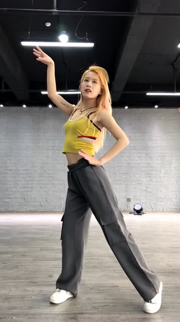 没有跳舞基础的人,学会这几个动作之后,你就是韩舞入门了