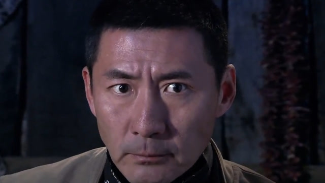 大漠枪神:燕双鹰心太细了,仅仅通过一个石牌,就找了出卖步鹰的内奸!