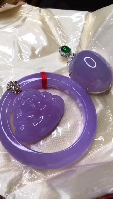 百万级帝王紫翡翠套装欣赏,太美了