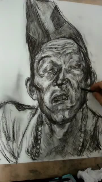 灵魂画手画济公就算形体发生扭曲依旧能认出来