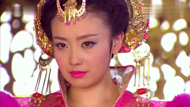 封神英雄:骊姬嚣张跋扈竟对芙蓉动手,姬龙霸气护住心上人,真帅