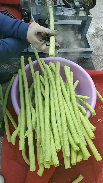 绿色的爆米花,猜猜是用什么做的?