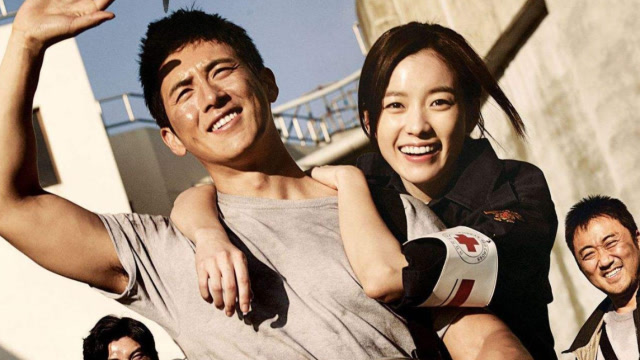 韩国高分电影《创可贴》,消防员被挨一拳,结果美女要以身相许