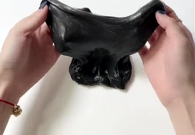 一小块黑色起泡胶,史莱姆放松视频