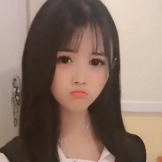 萌妹子要离家出走,没想到哥哥是如此对待,撒娇也动不了你心吗?