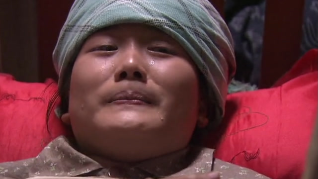 古村女人:茶花生了一胎又一胎,谁知全都是女娃,都没脸见婆婆了