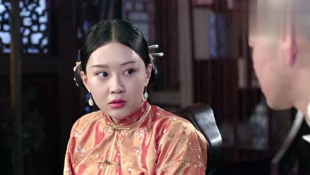 小五当官张良给王小五松绑还给他准备丰盛的饭菜,小五狼吞虎咽