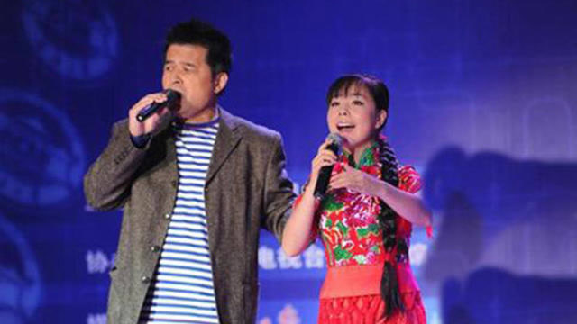毕福剑,王二妮演绎《北风吹扎红头绳》精彩片段,老毕气场真强大