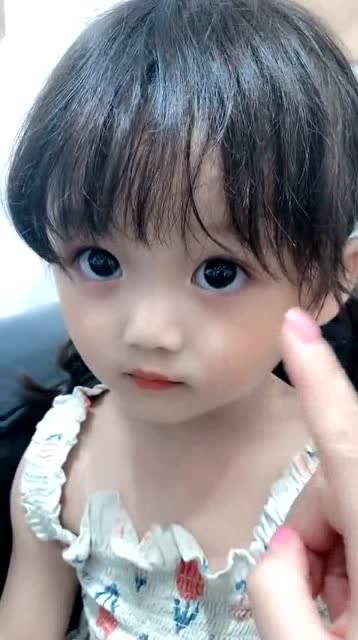 可爱到极致就是美,小美人胚子你等着,这声丈母娘我叫定了!