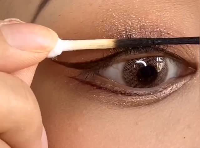 闺蜜好心机,竟然用烧过的牙签烫睫毛,效果那是杠杠的!