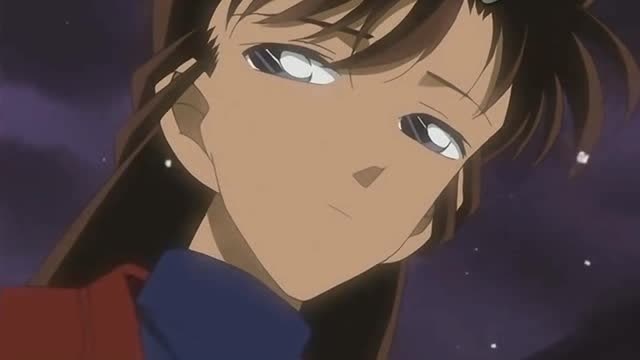 小兰哭着对柯南说:如果你是新一就好了,柯南听到后愣住了