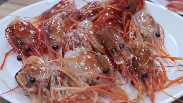 韩国街头美食 釜山桃花虾