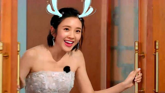 唐艺昕出场超美,蒋欣回忆《甄嬛传》,直言:就是她把我弄死的!