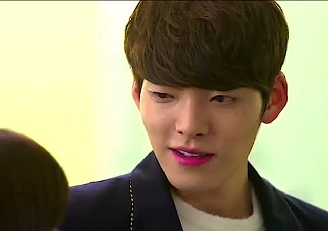 崔英道梳刘海真帅,霸气保护刘rachel,两人兄妹互称互相关心!