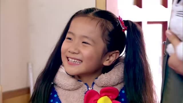 生死相依:素素拿蛋糕摔蓝卓爸爸,蓝卓想让素素在家里住一段时间