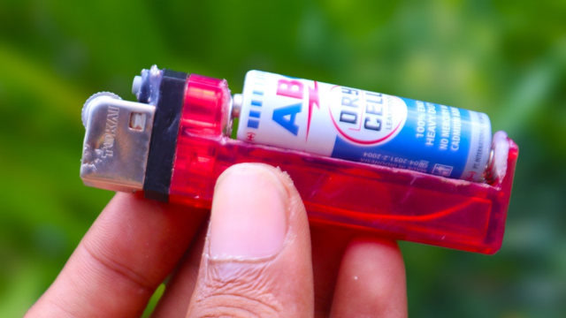 用完的打火机先别扔,装一个电池在上面,太有才了