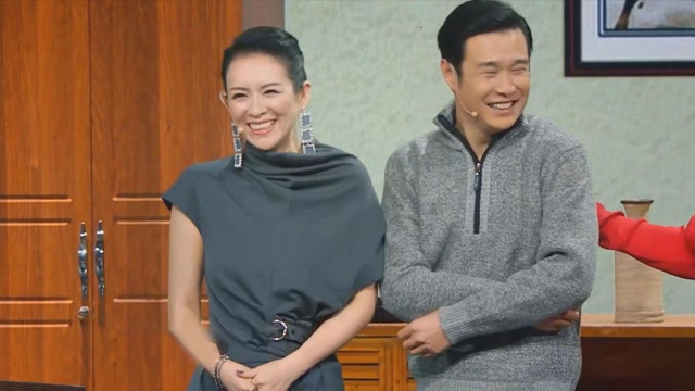 绝对不能跟搞喜剧的一块即兴表演,这反应太快了,明星笑场名场面