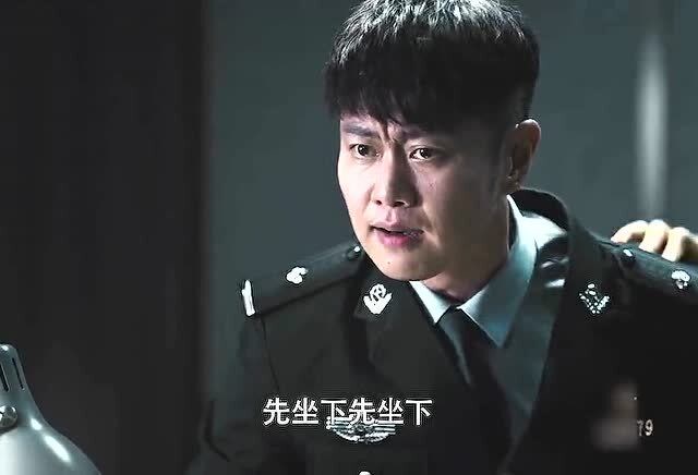 黑白禁区:马烈找到害小暖凶手,在线护小暖