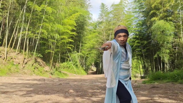 演员杨红创意视频模仿电视剧仙剑奇侠传三精彩短片