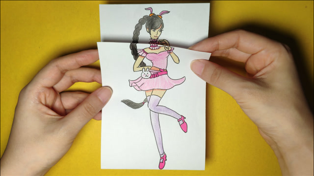 如何用一张纸手绘画出斗罗大陆小舞变身美人鱼翻开超级漂亮
