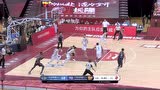 广东传球失误 周仪翔反击三分助北京再次反超比分