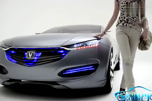 【豪哥说车】长安造国产最美超跑sense 只卖20万秒杀法拉利